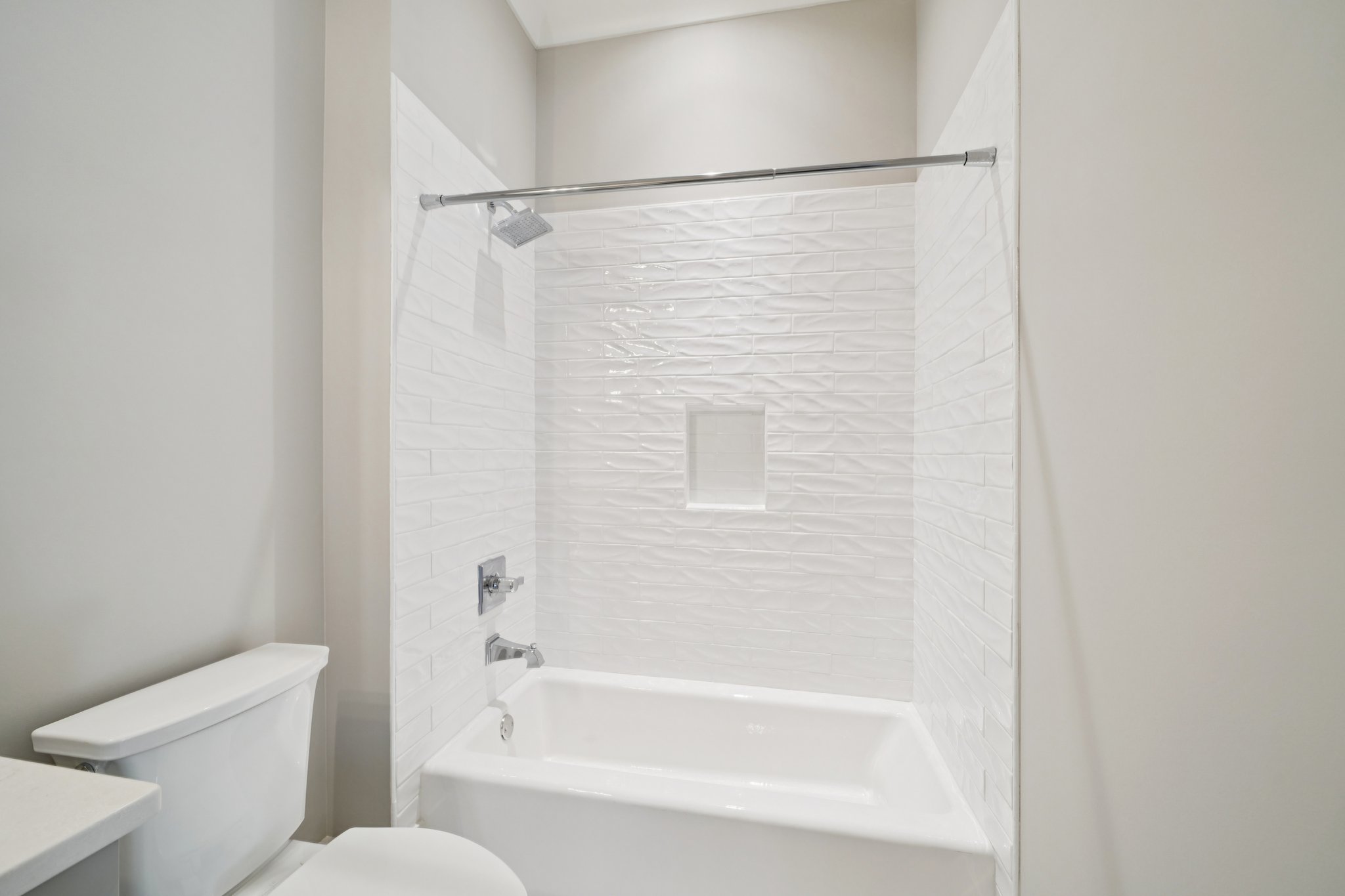 Elyton Dr-S2001-040.jpg