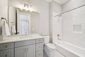 Elyton Dr-S2001-039.jpg