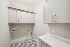 Elyton Dr-S2001-068.jpg