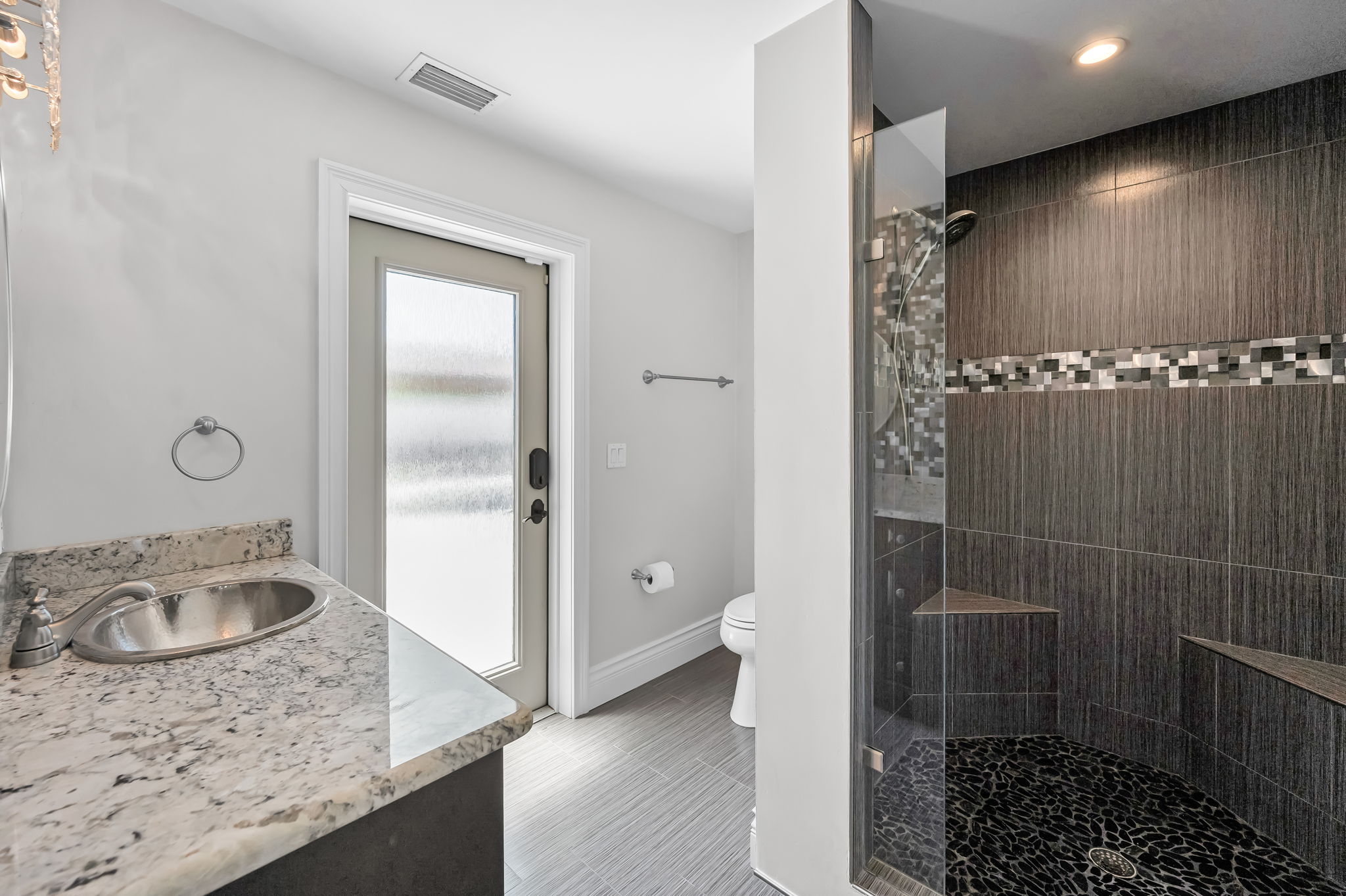 Guest Bathroom1a