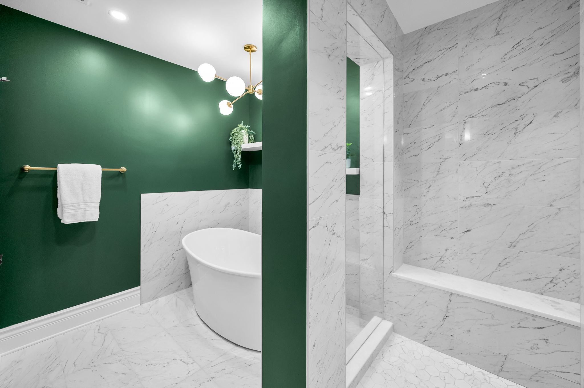 Master Bathroom1b