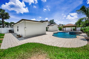 Backyard1SR