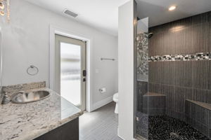 Guest Bathroom1a