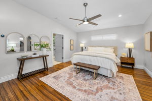 Master Bedroom1b