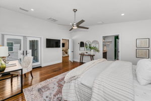 Master Bedroom1c