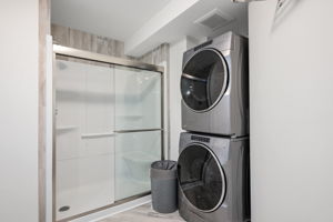  Photo 69