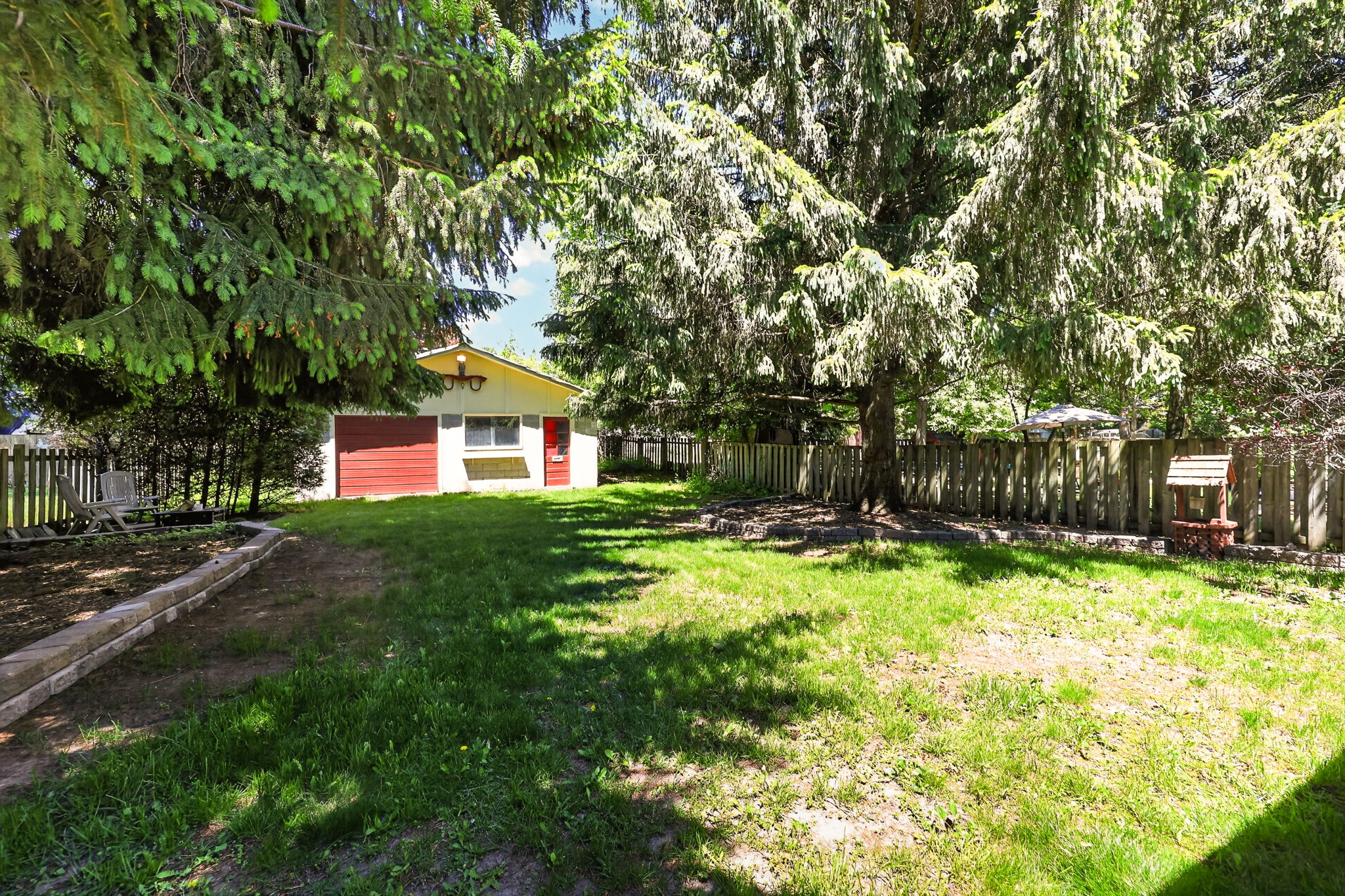  Photo 40