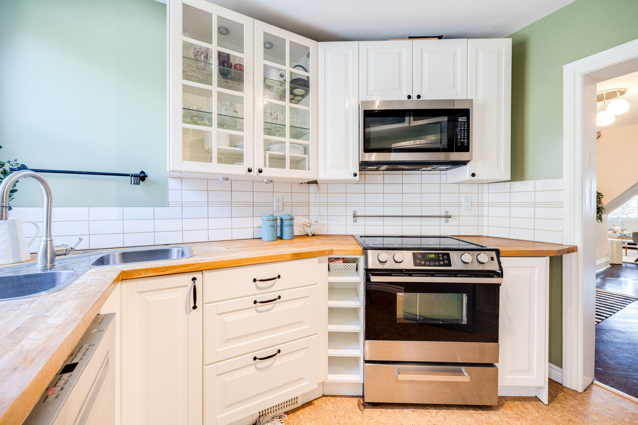 Toronto property showcase — delivered property photograph 14