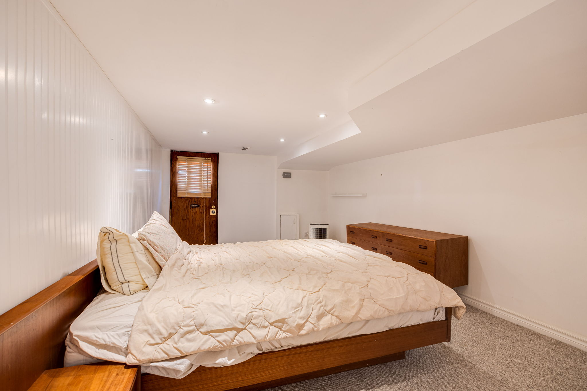 Toronto property showcase — delivered property photograph 28