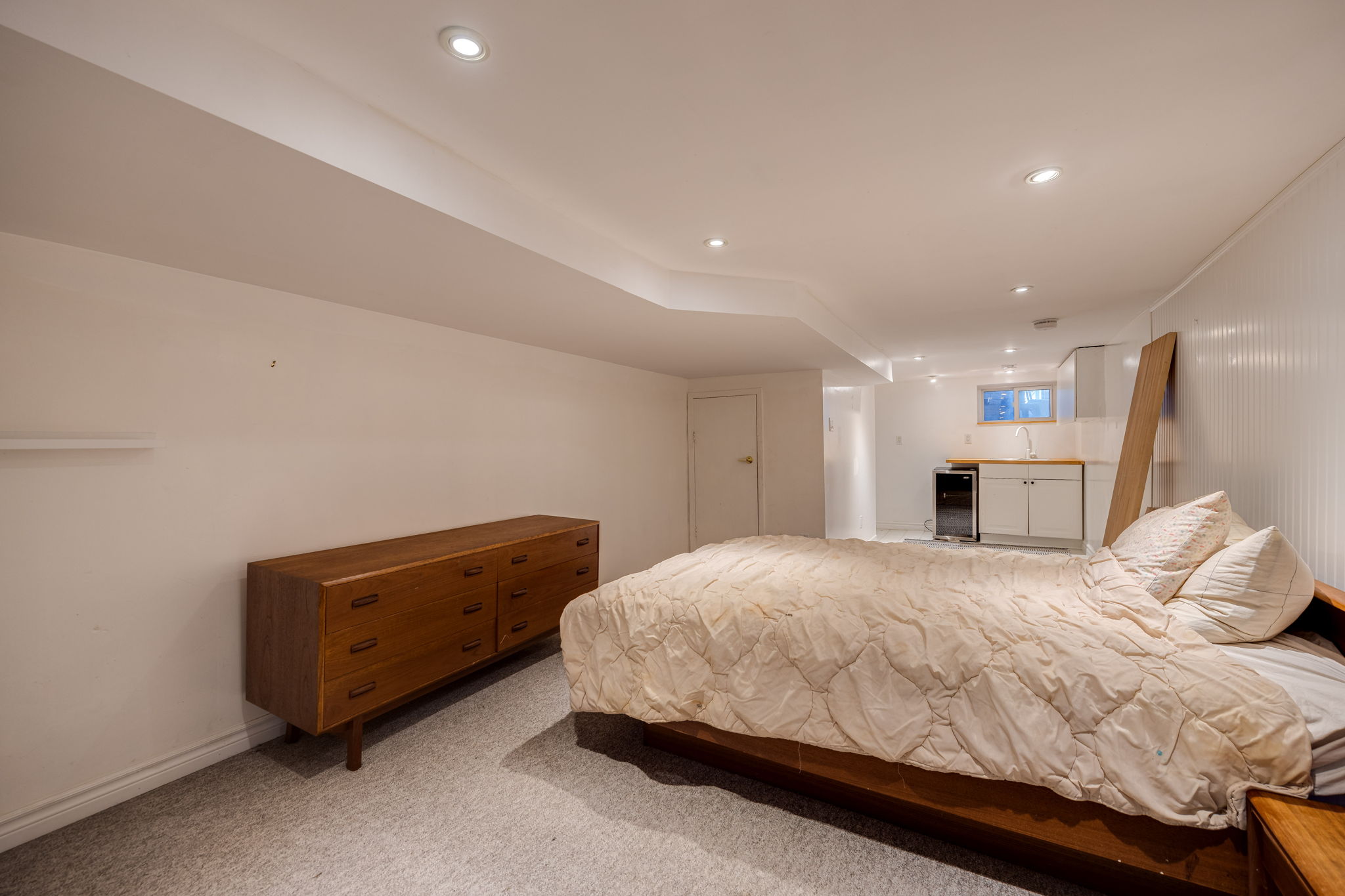Toronto property showcase — delivered property photograph 29