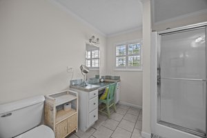  Photo 44