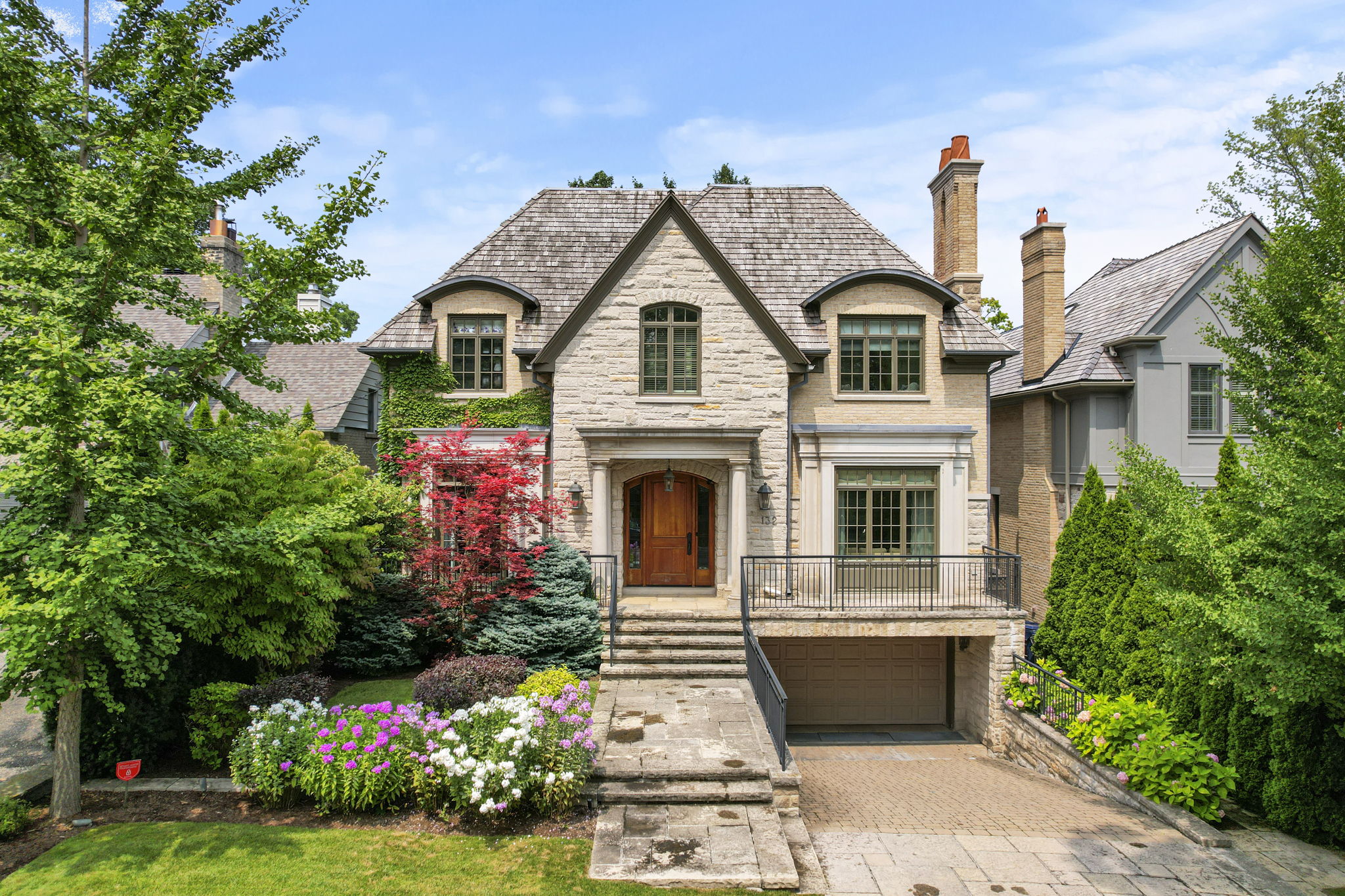132 Rochester Ave Toronto, ON M4N 1P1