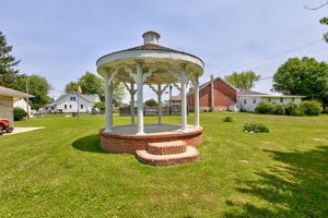  Photo 40