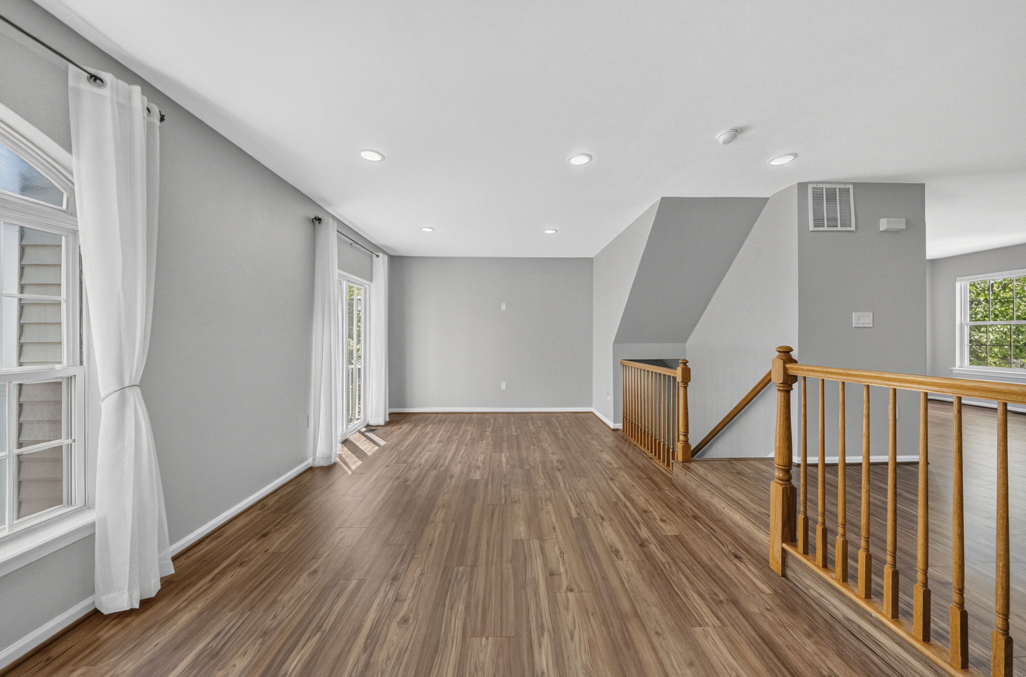 2nd floor Living Room