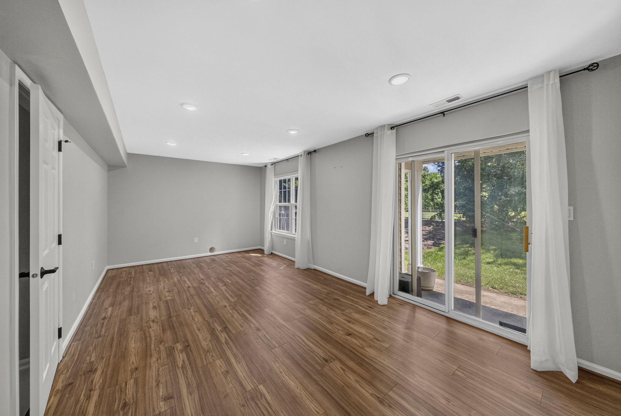 1st floor Living Room