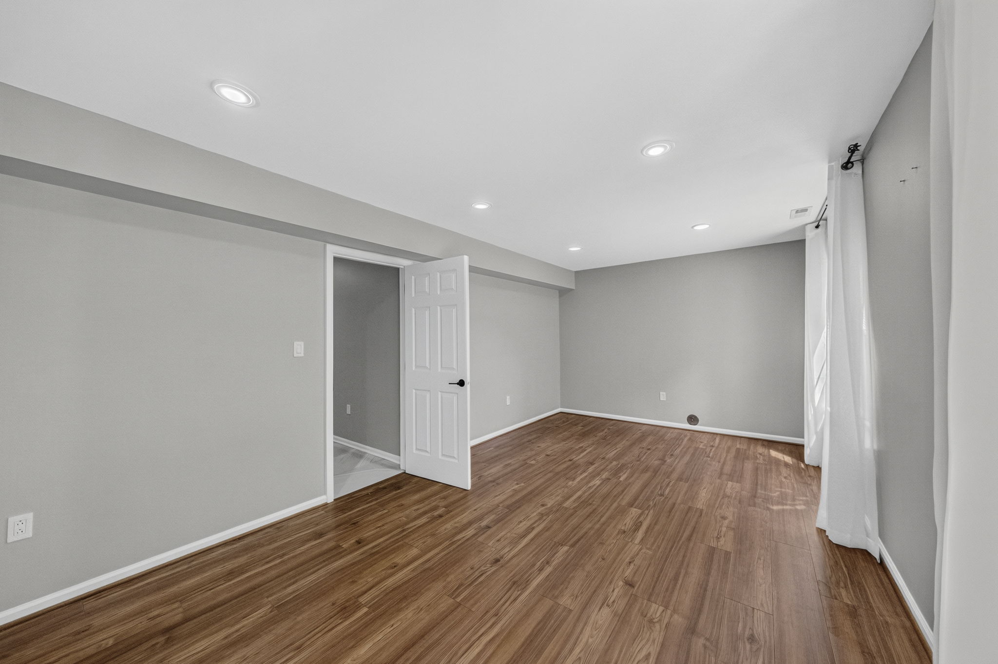 1st floor Living Room - off foyer
