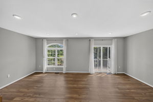 2nd floor Living Room
