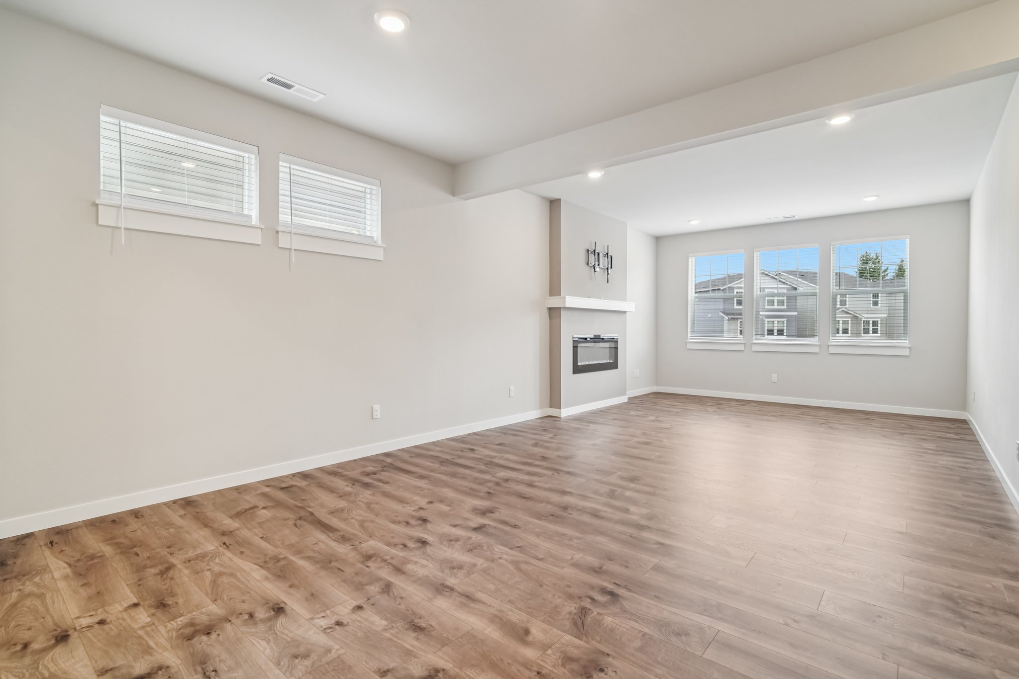 131st Pl SW unit 9-S2007-005.jpg