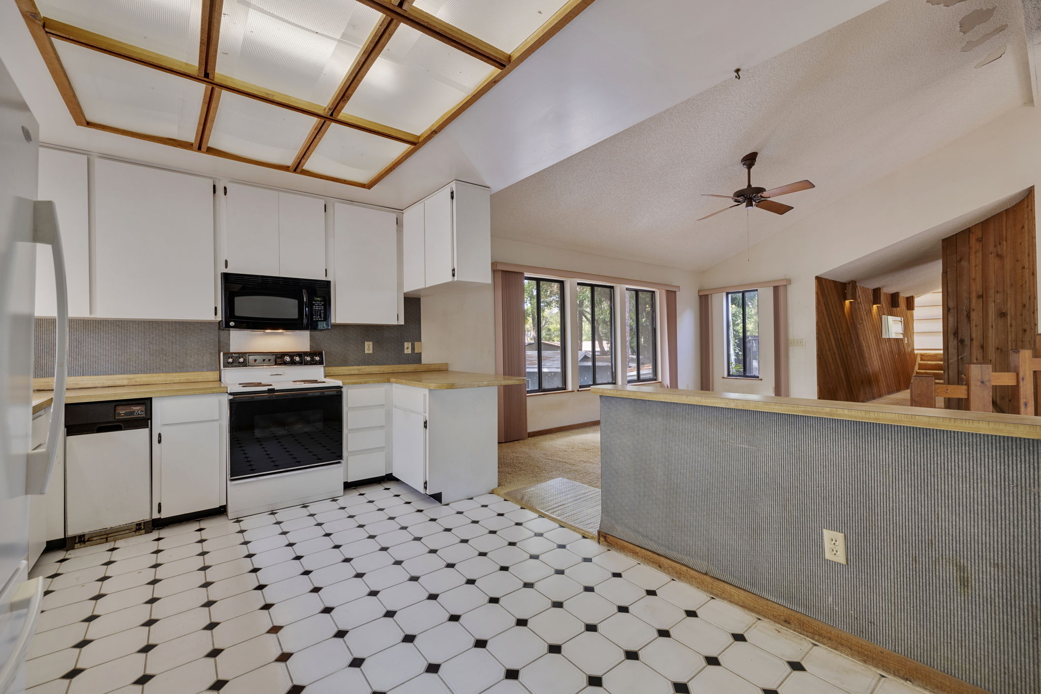 AB3_1320 Coral Way S-19