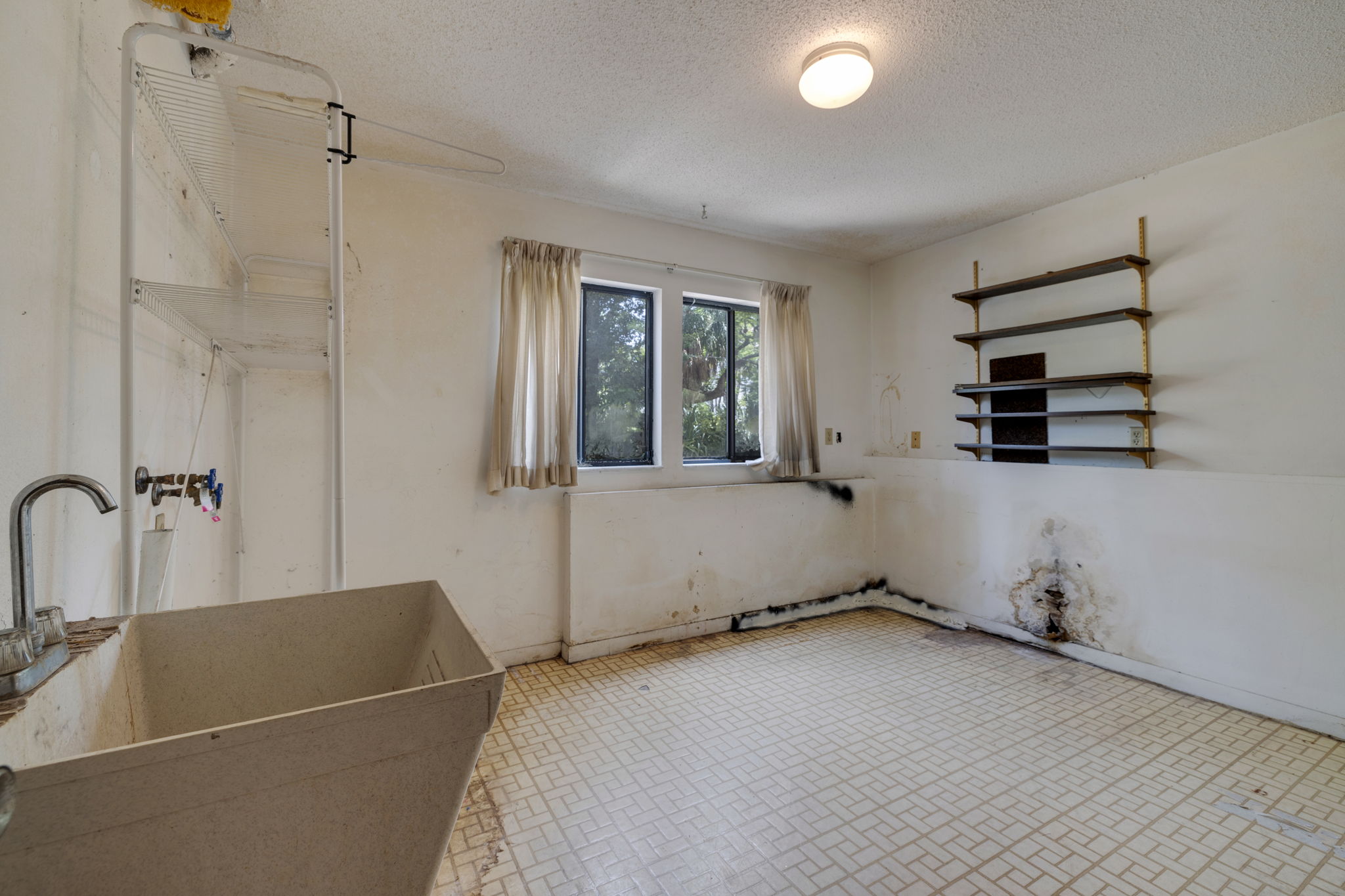 AB3_1320 Coral Way S-34