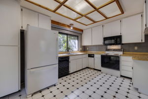 AB3_1320 Coral Way S-18