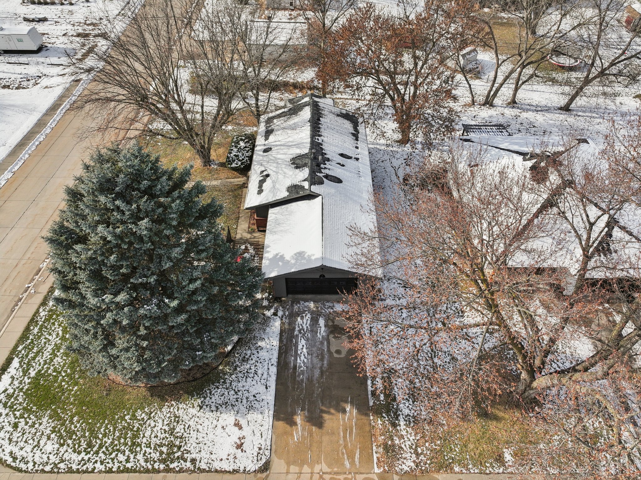 7648 - 1320 Darwin St_008.jpg