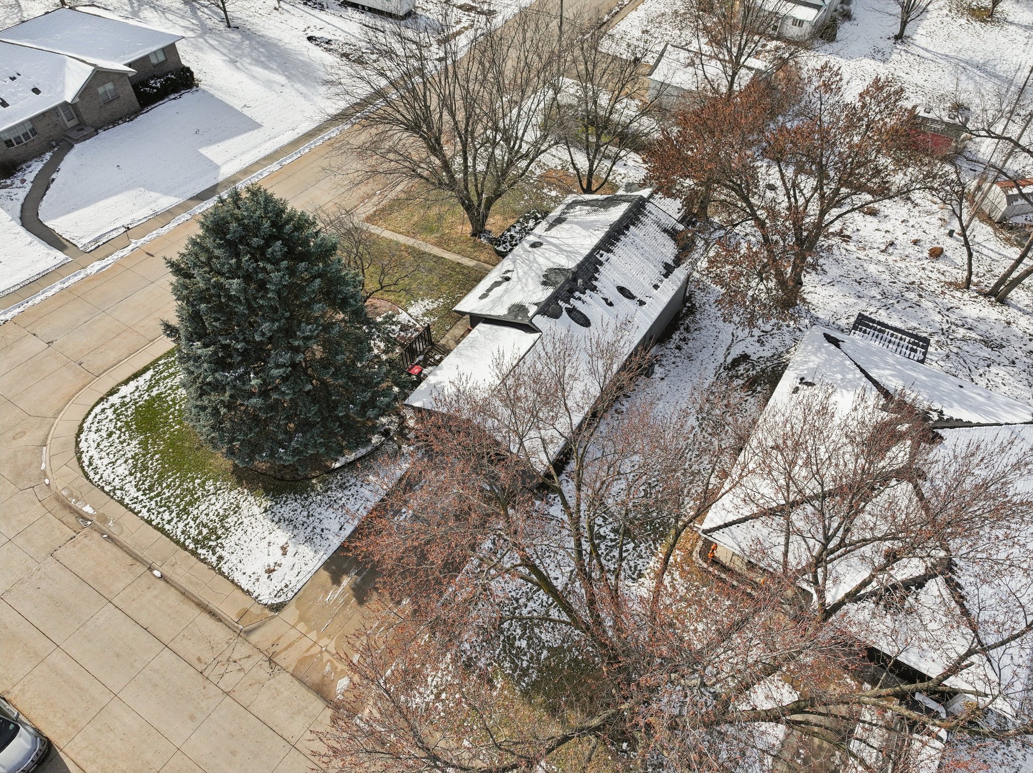 7648 - 1320 Darwin St_009.jpg