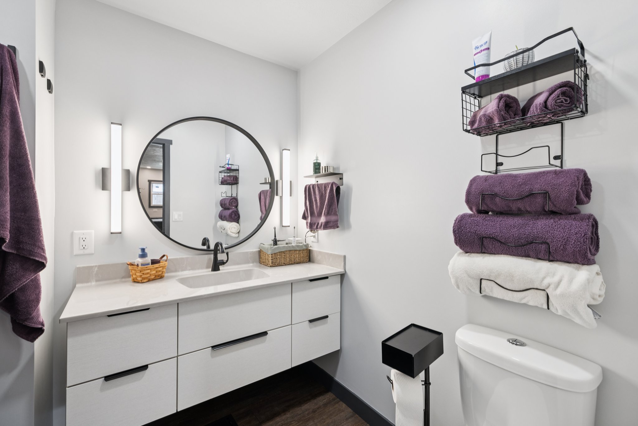 7648 - 1320 Darwin St_016.jpg