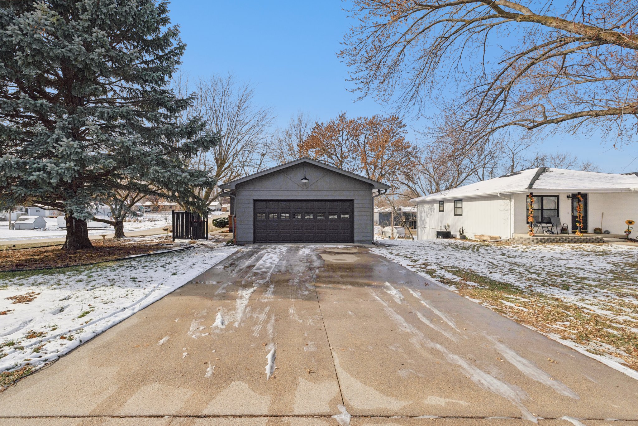 7648 - 1320 Darwin St_034.jpg