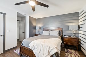 7648 - 1320 Darwin St_014.jpg