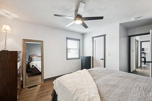 7648 - 1320 Darwin St_015.jpg