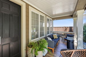004_F8_1320 Eastlake Cir