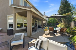 052_F8_1320 Eastlake Cir