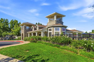 062_F8_1320 Eastlake Cir