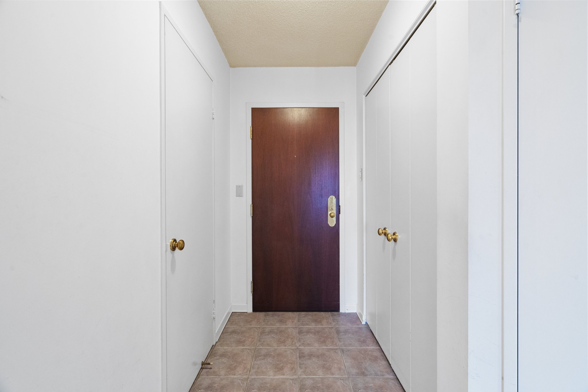 1320 Islington Ave Unit 2006 Toronto, ON M9A 5C6