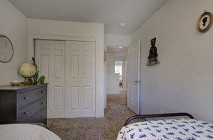 03 2nd bedroom2