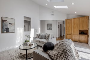 012_1320 Oak Ave
