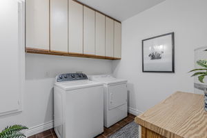 042_1320 Oak Ave