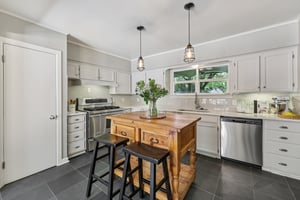 Redbud Dr-S0907-013.jpg