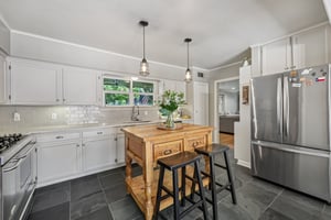 Redbud Dr-S0907-014.jpg