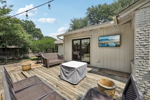Redbud Dr-S0907-035.jpg
