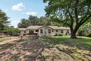 Redbud Dr-S0907-038.jpg