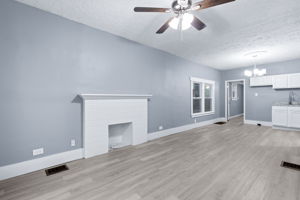 Photo 31