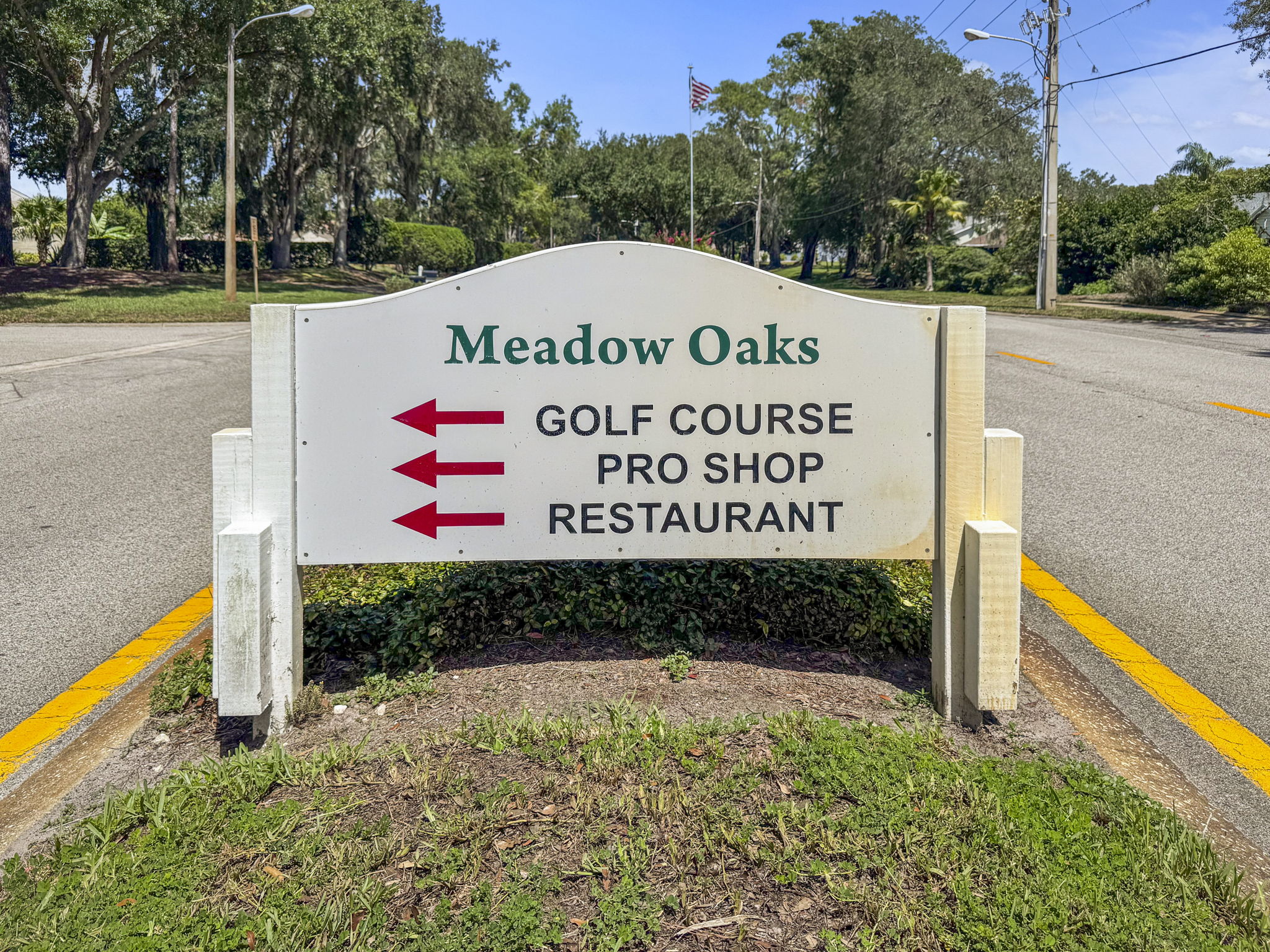 Community Sign Meadow Oaks - IMG_7354