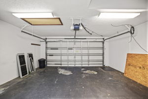 Garage - 495A1032