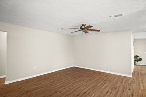 LR - 495A0990