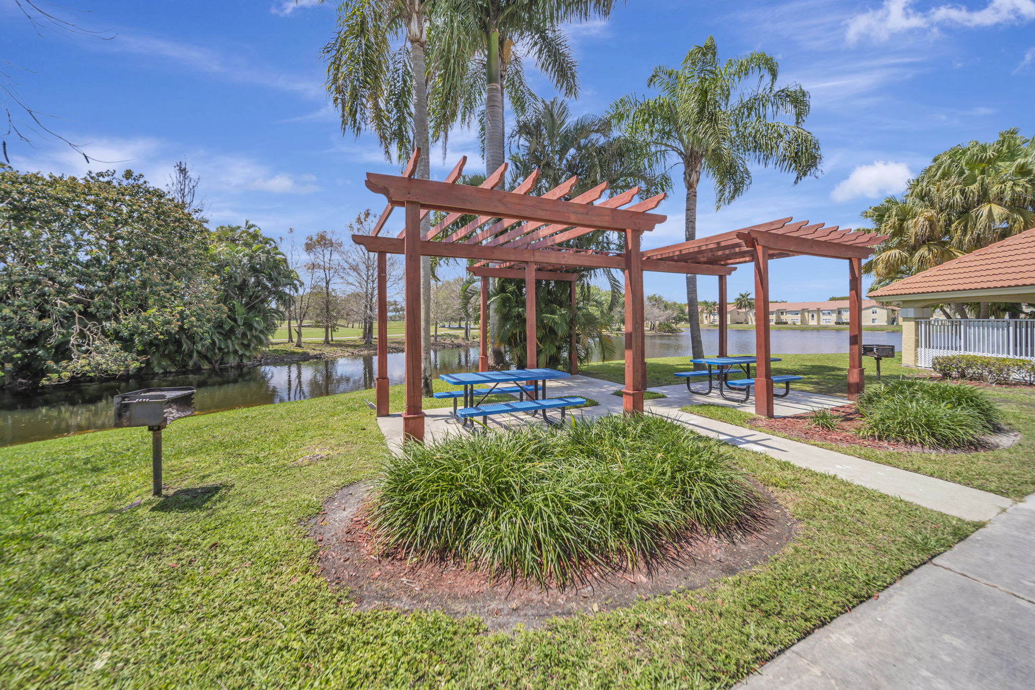 10207 Sunrise Lakes Blvd #204, Sunrise, FL 33322, US Photo 48