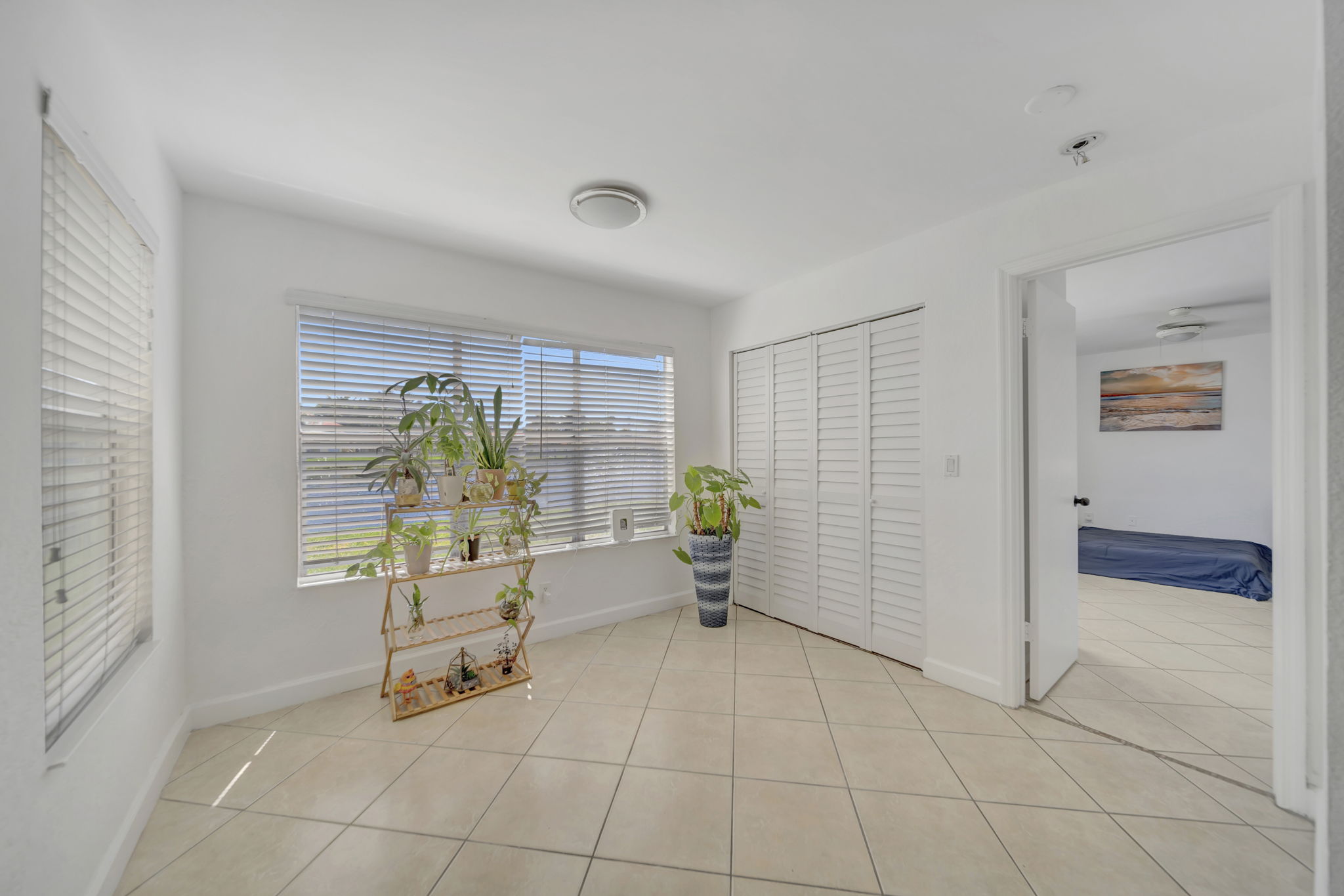 10207 Sunrise Lakes Blvd #204, Sunrise, FL 33322, US Photo 10