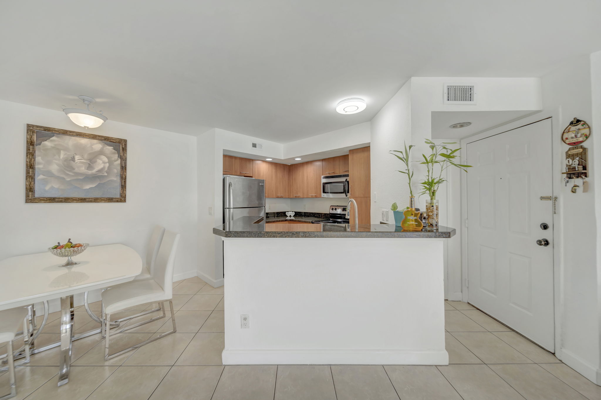 10207 Sunrise Lakes Blvd #204, Sunrise, FL 33322, US Photo 13