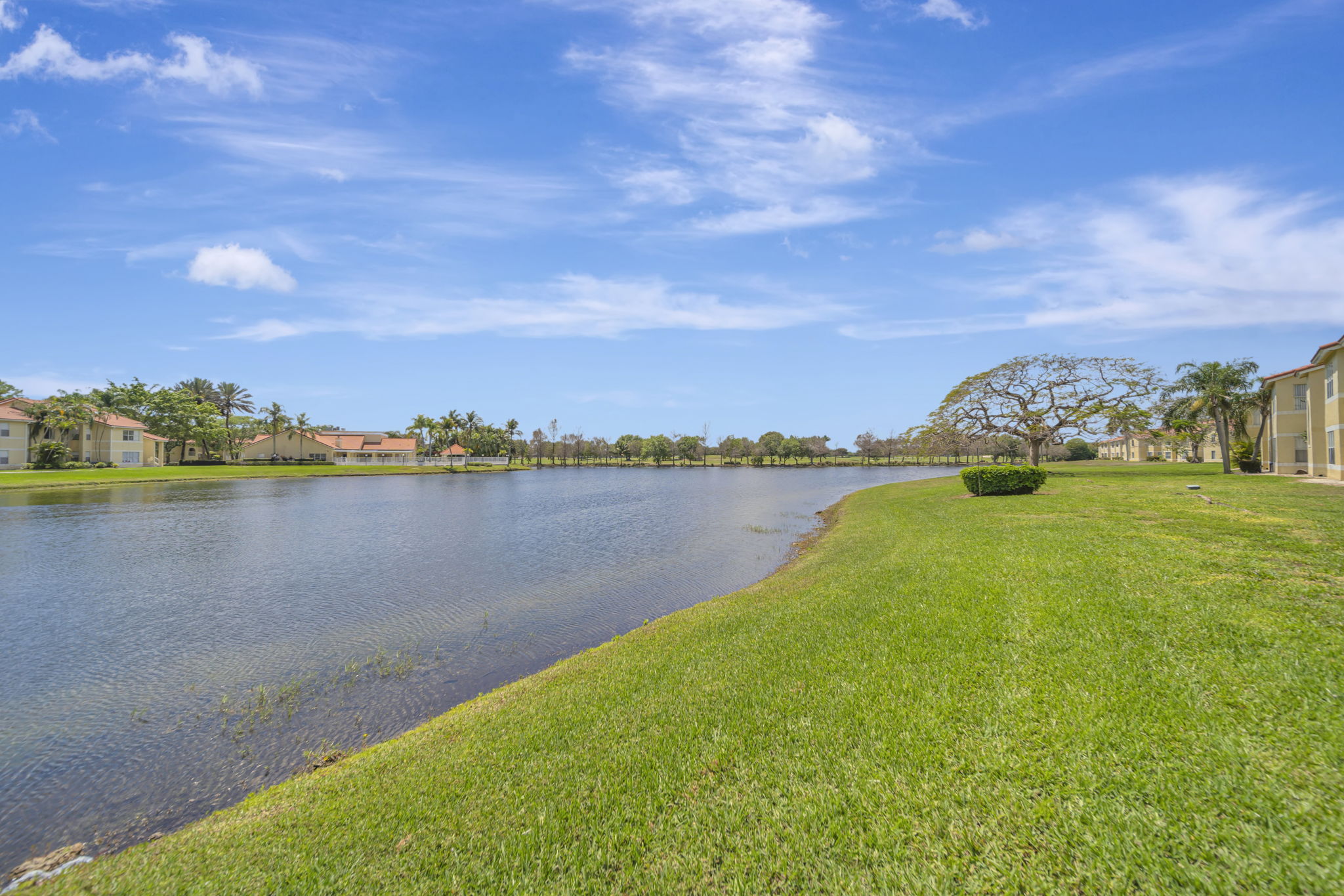 10207 Sunrise Lakes Blvd #204, Sunrise, FL 33322, US Photo 32